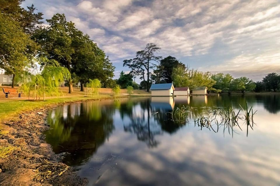 Lakeside Bliss, Perfect Location Guesthouse Apartment in Ballarat