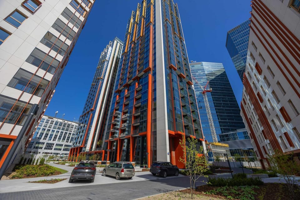 Property building, Street view