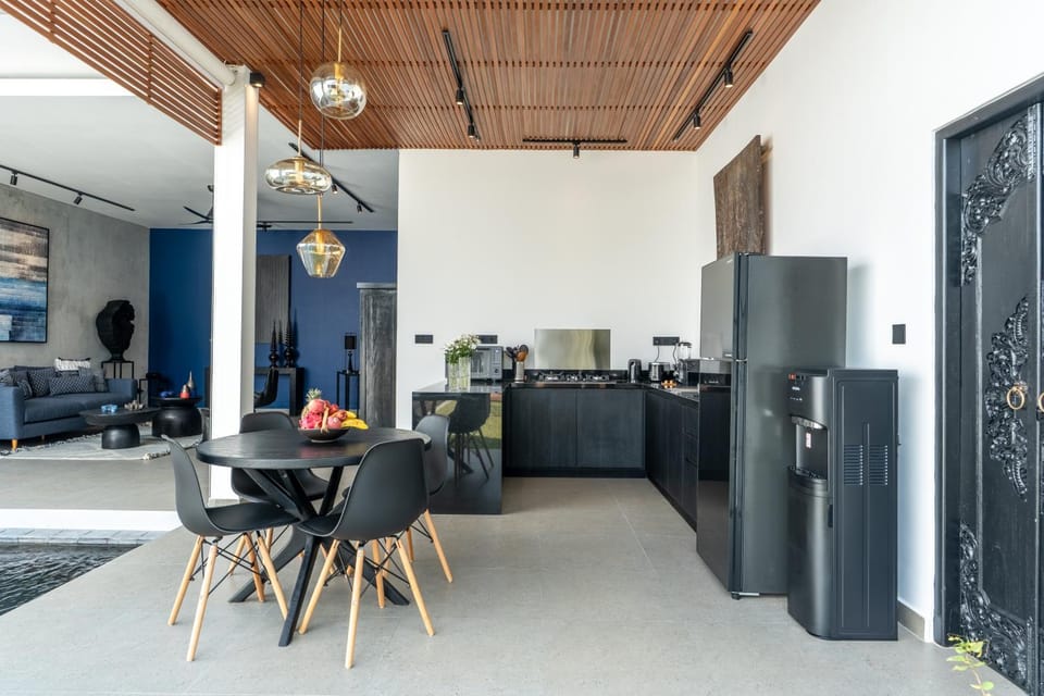 Kitchen or kitchenette, Living room, Dining area