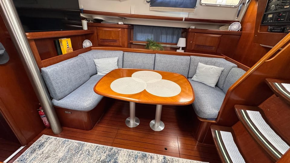 TV and multimedia, Dining area