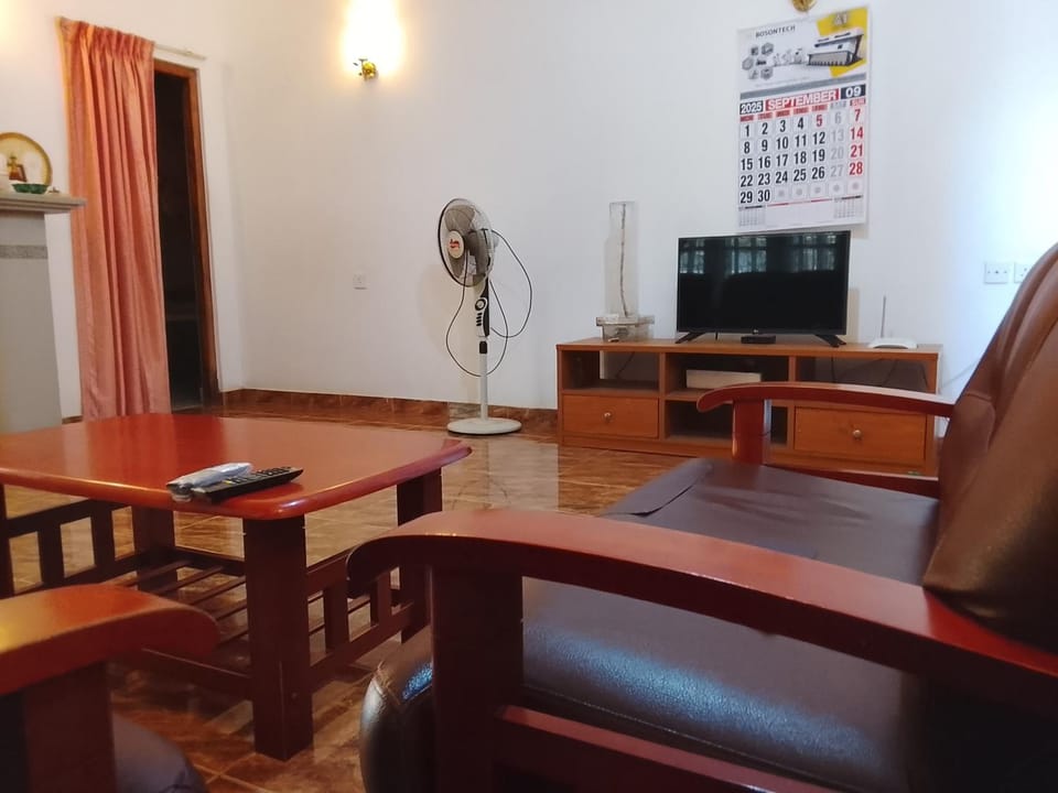 Communal lounge/ TV room, TV and multimedia
