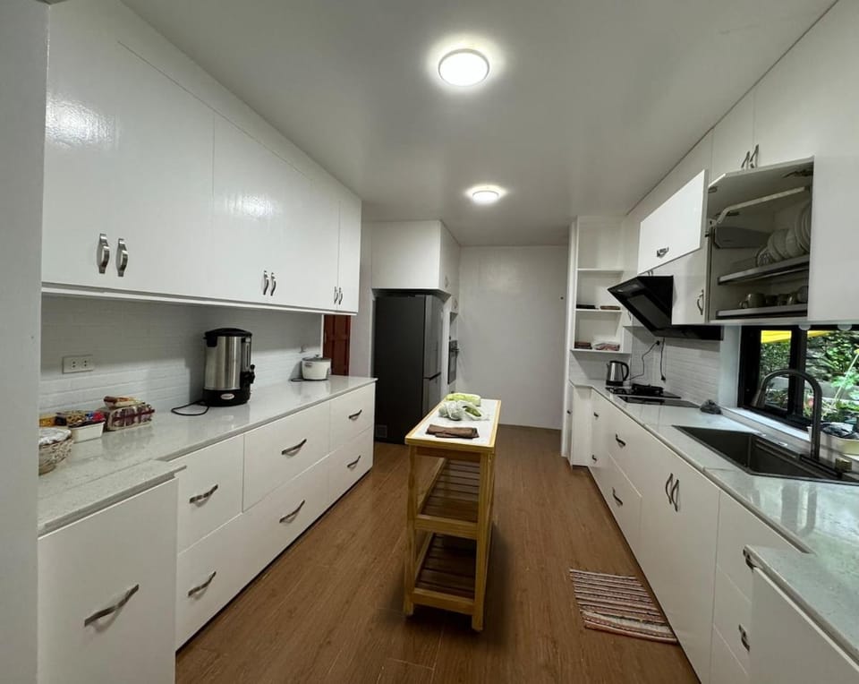 Matityahu House - Cozy, Spacious and DOT-Accredited House in Baguio