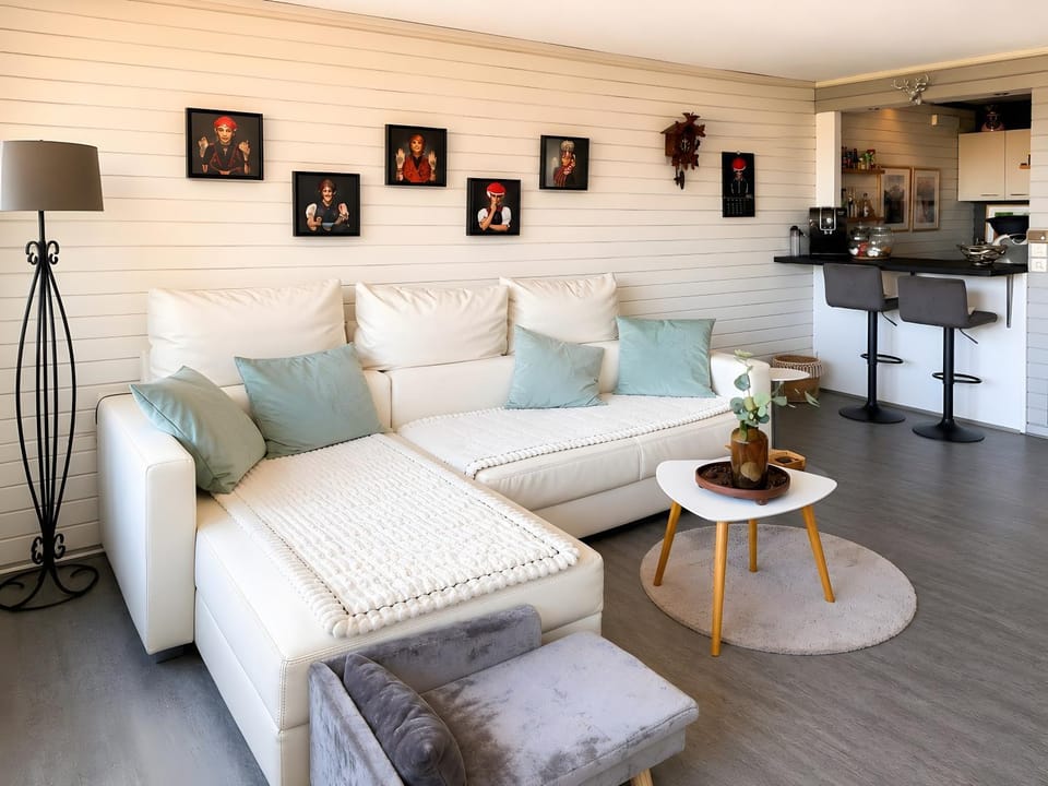 Property building, Living room