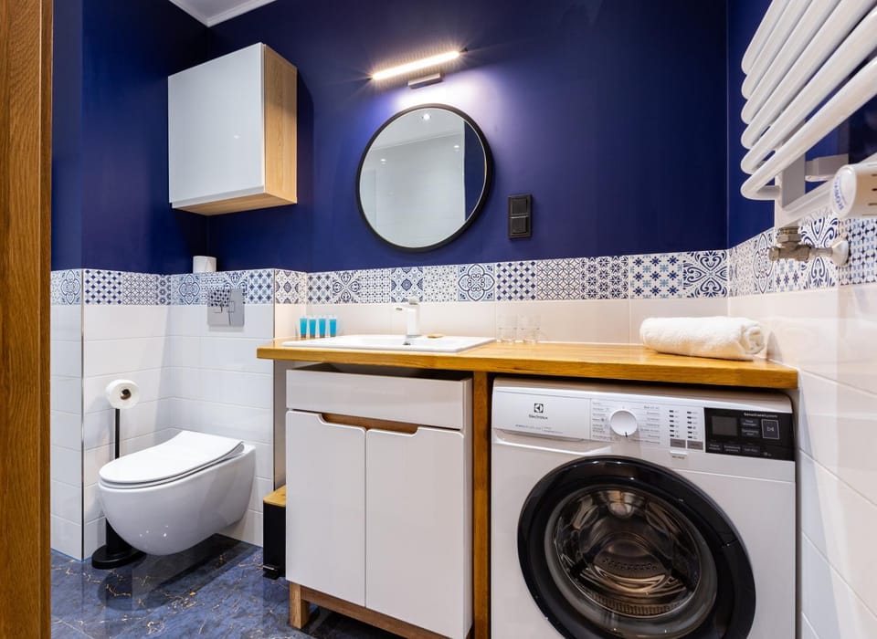 Toilet, Bathroom, washing machine