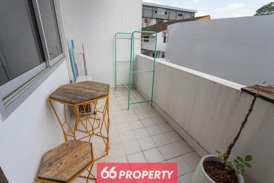 Apartment in Nimman Quiet Street Walk Anywhere Apartment in Chiang Mai