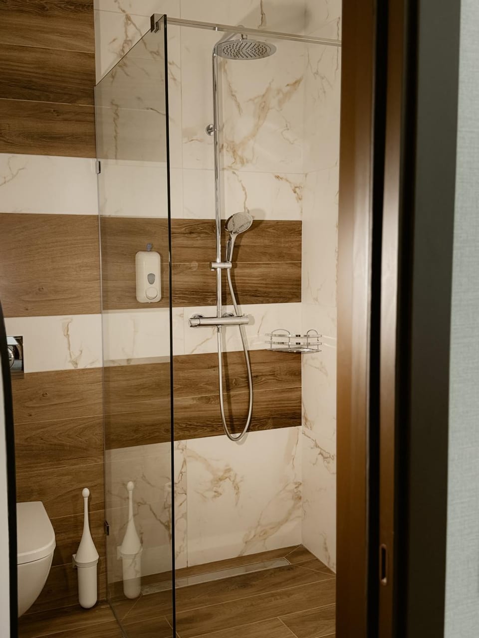 Готель з басейном та сауною Горинський Hotel in Ukraine