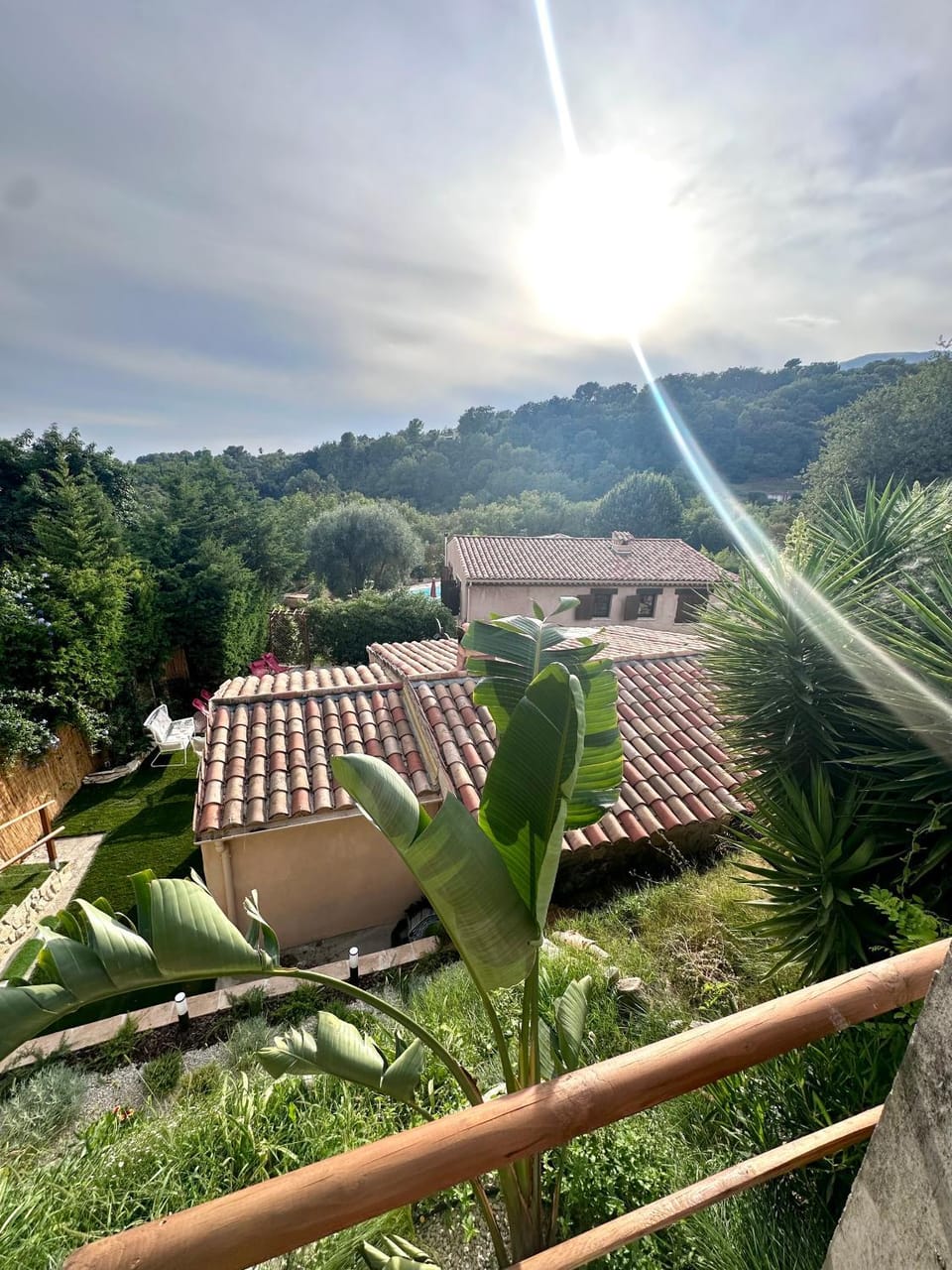 Le clos de Pierre - avec jacuzzi privé et piscine partagée ouverte du 15 mai au 15 septembre au coeur de la nature House in Vence