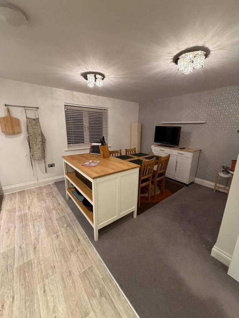 Reading Retreat – 1 Bed with Private Parking Apartment in England