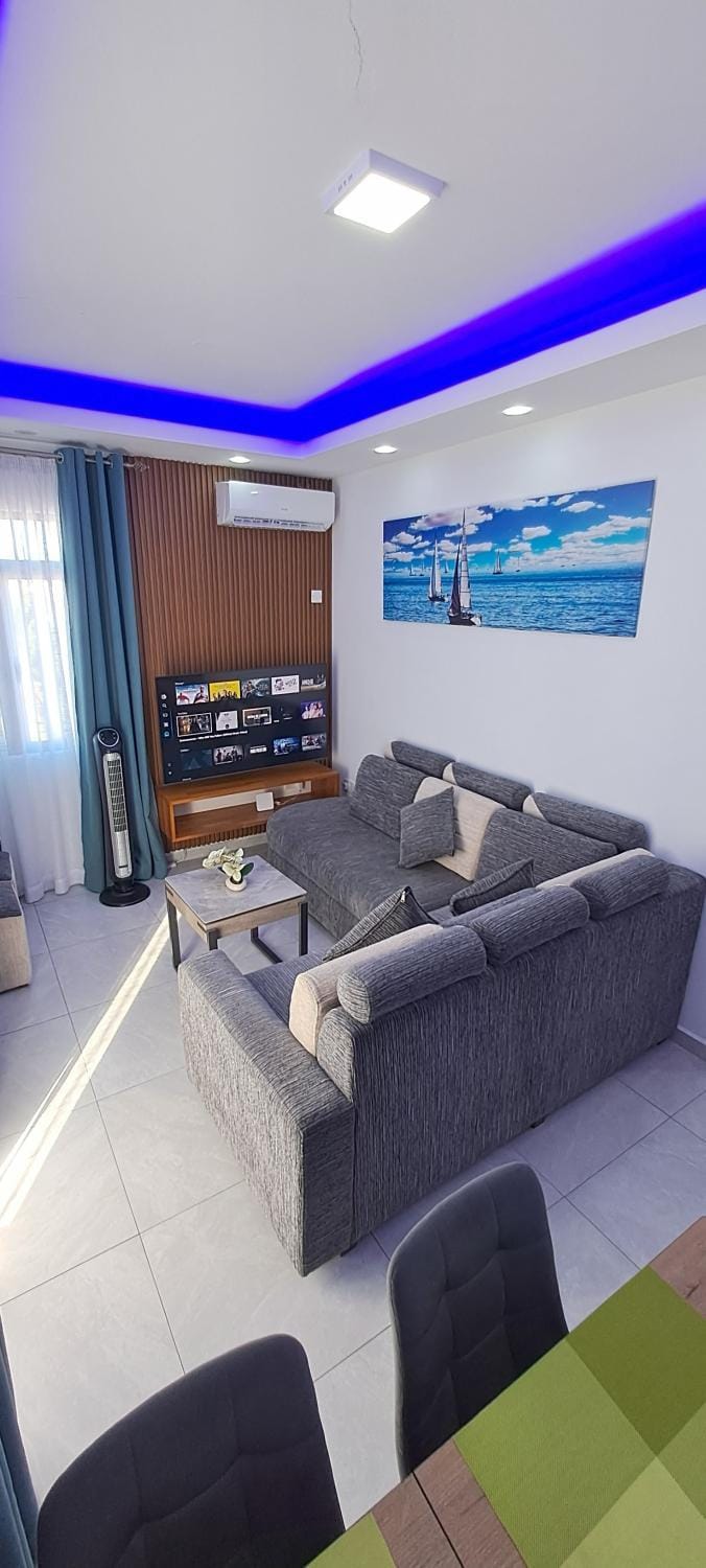 Flic en Flac Cozy modern Apartment with AC & Pool Apartment in Flic en Flac
