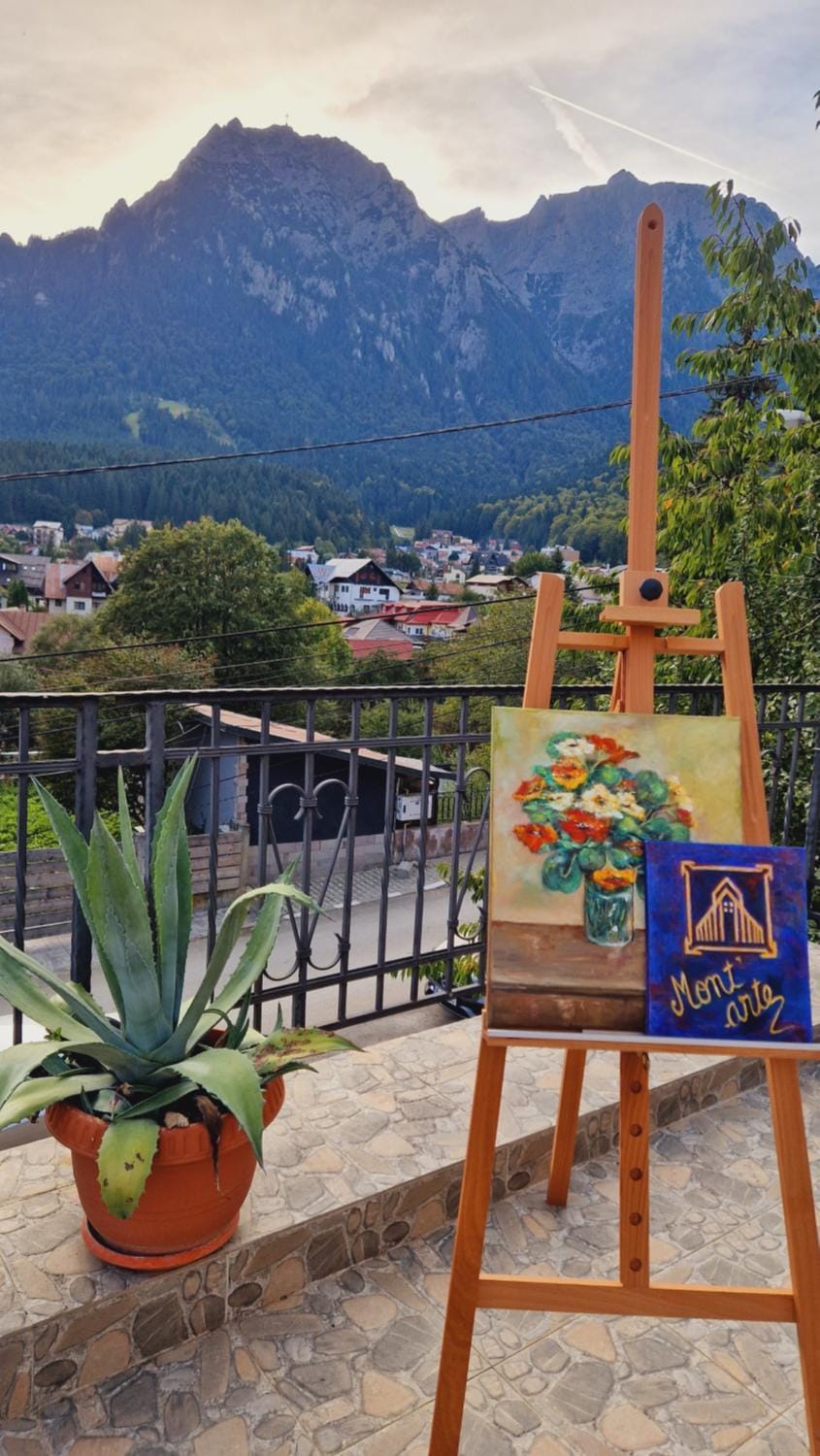 Nearby landmark, Natural landscape, Balcony/Terrace, Balcony/Terrace, Mountain view