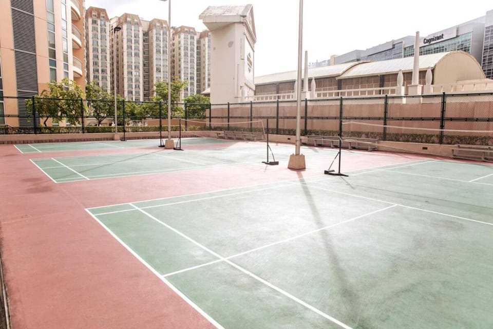 Cozy & Spacious 2BR Stay Near BGC - Home Theater Apartment in Makati