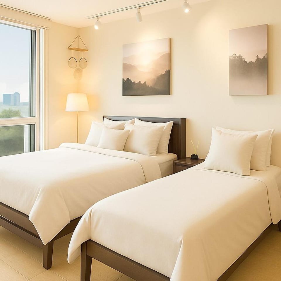 Cozy & Spacious 2BR Stay Near BGC - Home Theater Apartment in Makati