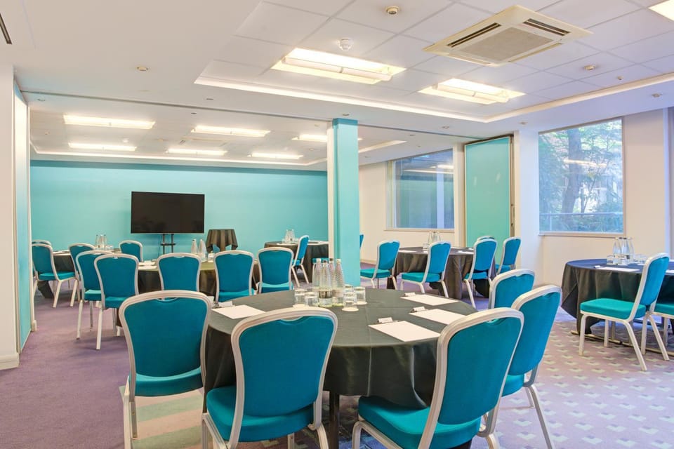 Meeting/conference room