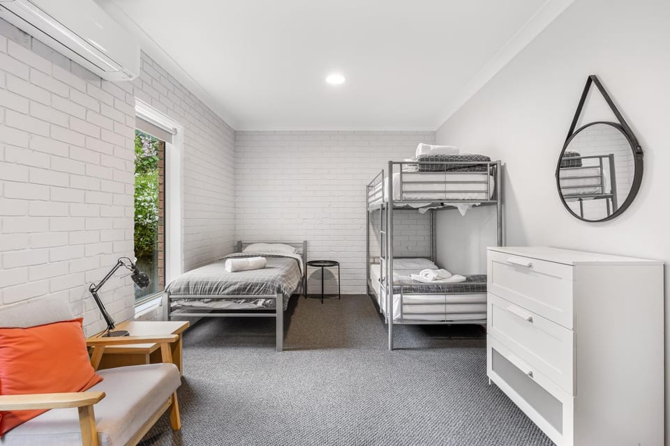 Bed, Bedroom, bunk bed, air conditioner