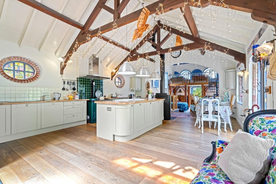Coffee/tea facilities, Kitchen or kitchenette