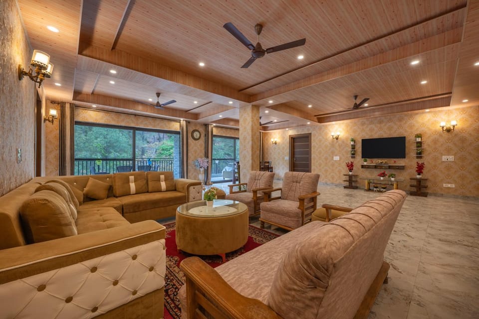 Communal lounge/ TV room, TV and multimedia, Living room, Seating area, Evening entertainment, fireplace