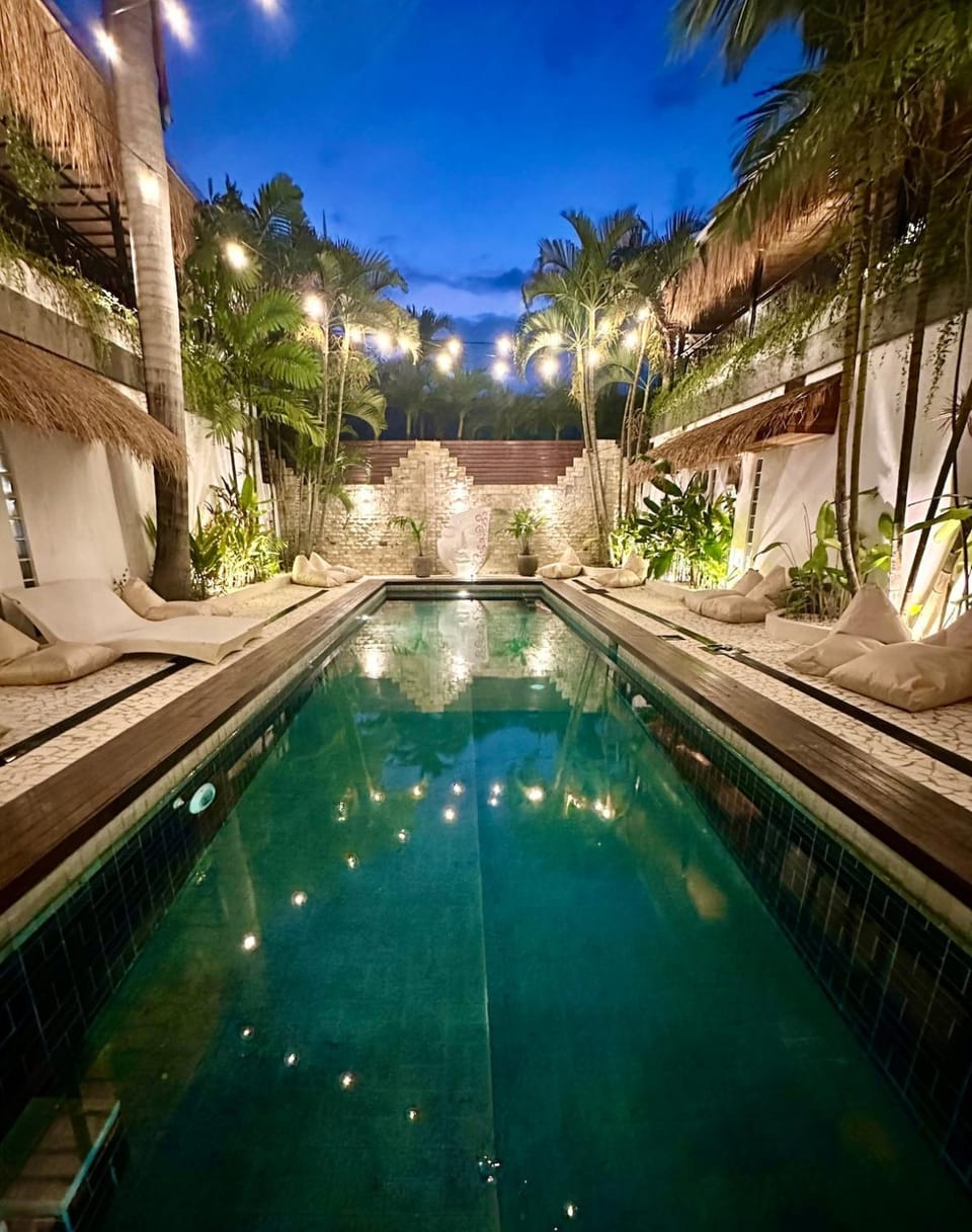 Night, Swimming pool