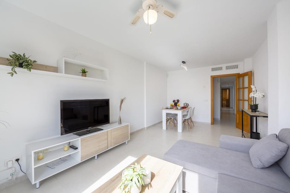 TV and multimedia, Living room, Dining area