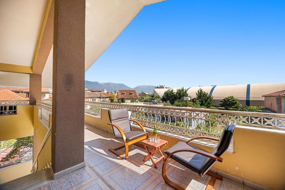 Day, Natural landscape, Balcony/Terrace