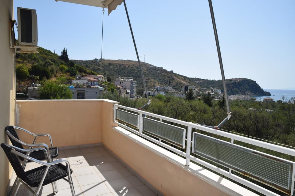 Andreas Apartments Bed and Breakfast in Vlorë County, Albania