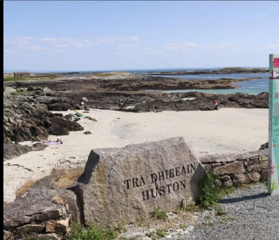 Sea breeze house Apartment in County Galway