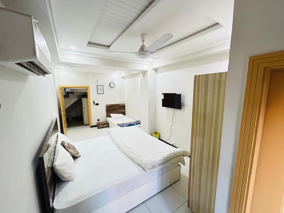 Royal Hotel Islamabad Apartment in Islamabad Capital Territory