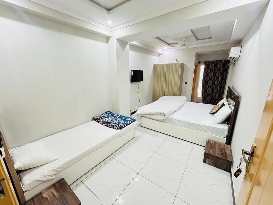 Royal Hotel Islamabad Apartment in Islamabad Capital Territory
