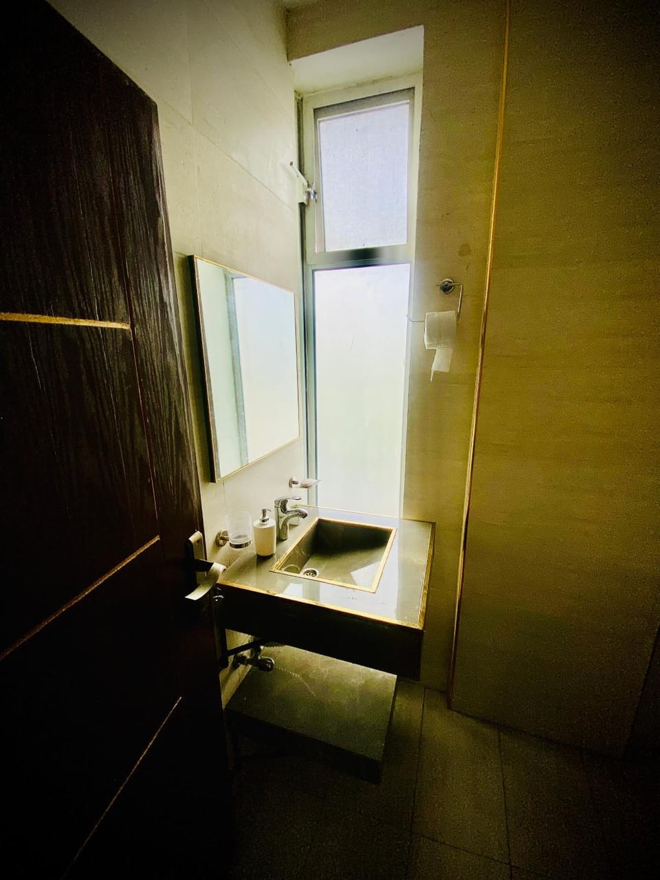Eiffel Luxora Rose Apartment in Lahore
