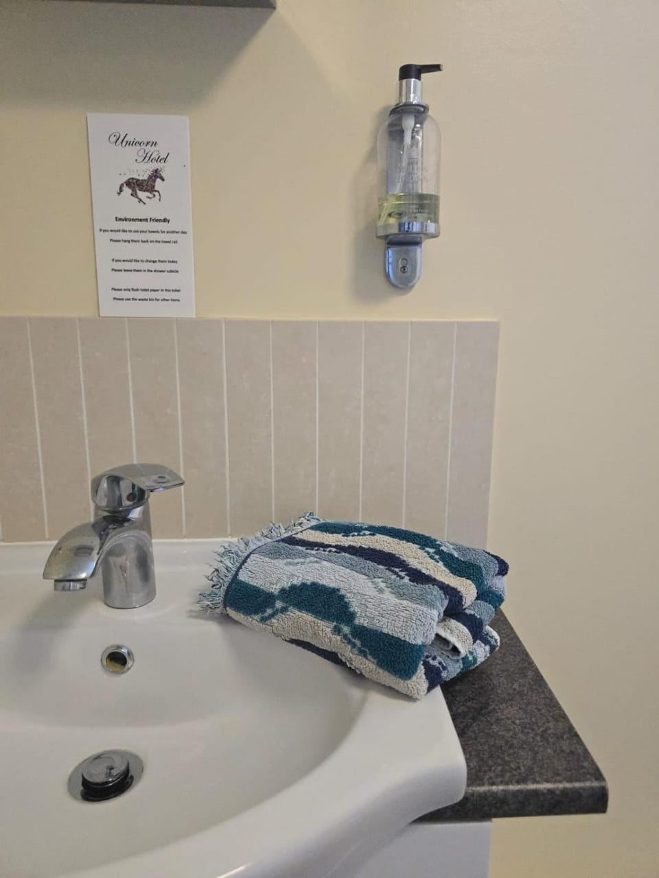 Family Room - The Unicorn Hotel Hotel in Wales