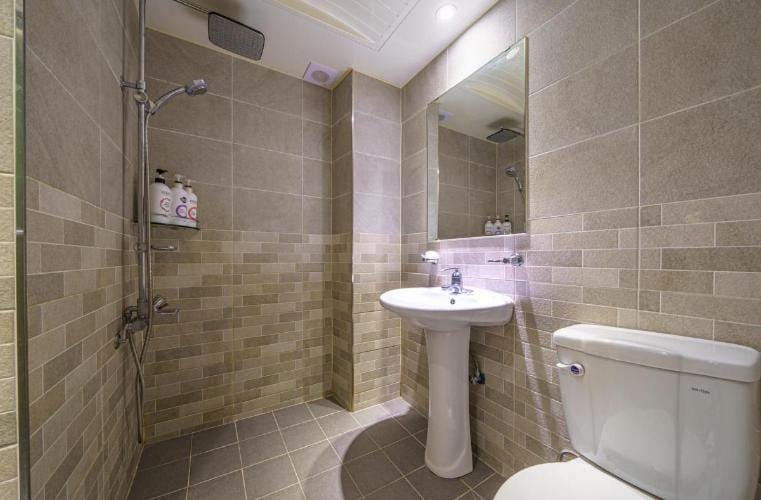 Shower, Toilet, Bathroom