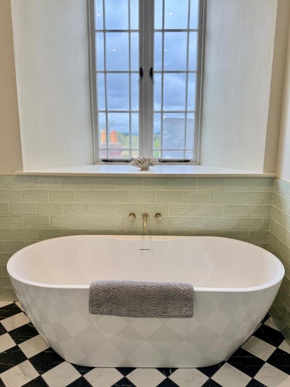 Spacious & stylish riverside apartment in Ross on Wye Apartment in Ross-on-Wye