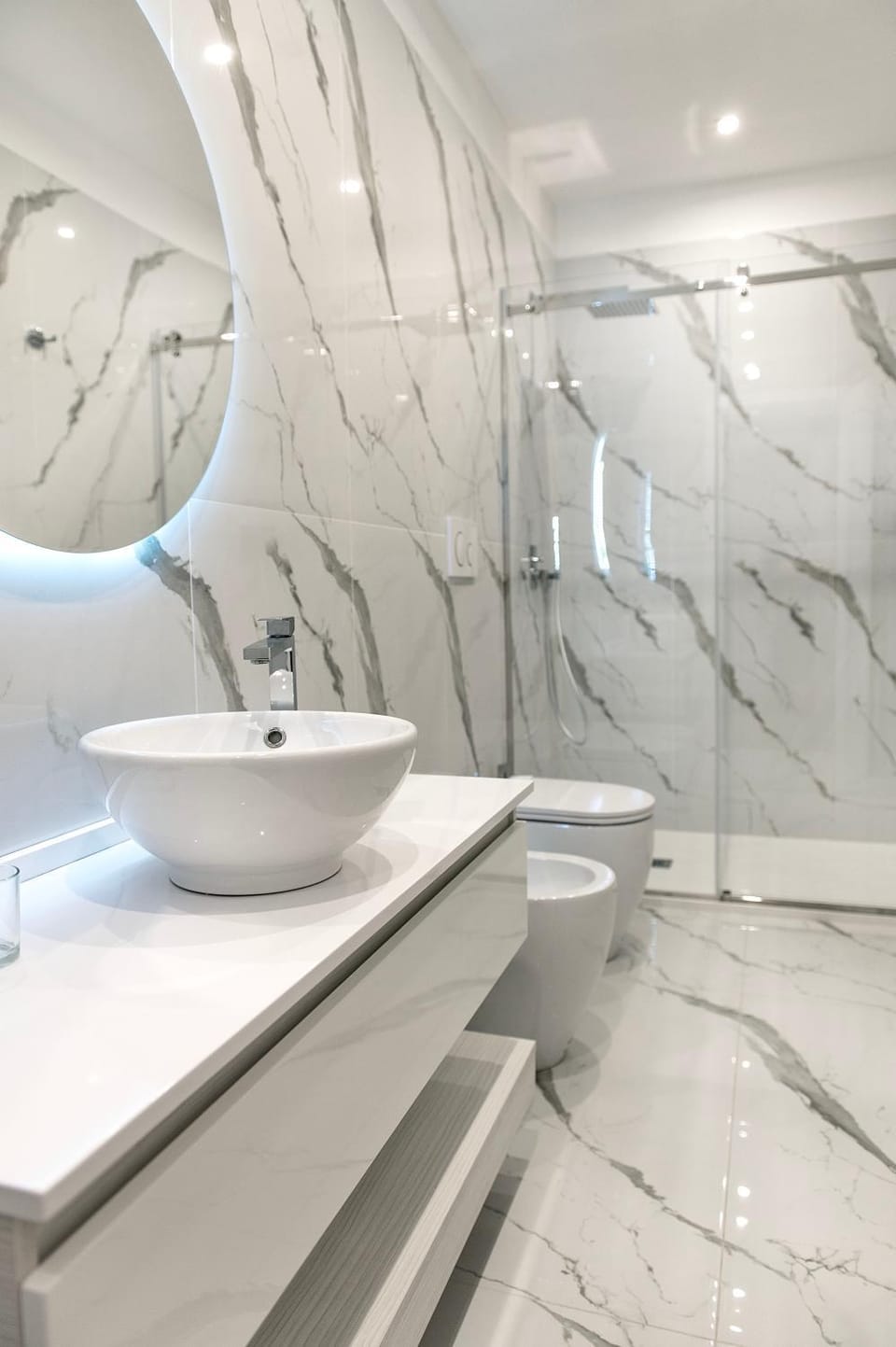Shower, Toilet, Bathroom