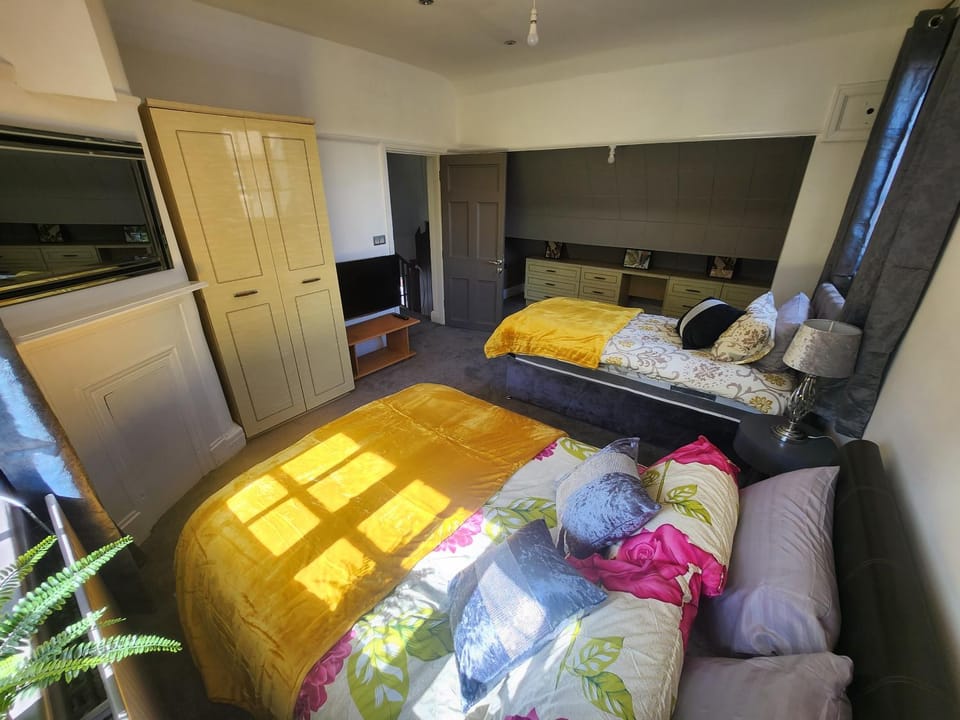 Charming Duplex Apartment Free Wifi Old Trafford Manchester Apartment in Stretford