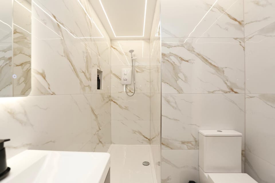 Toilet, Bathroom