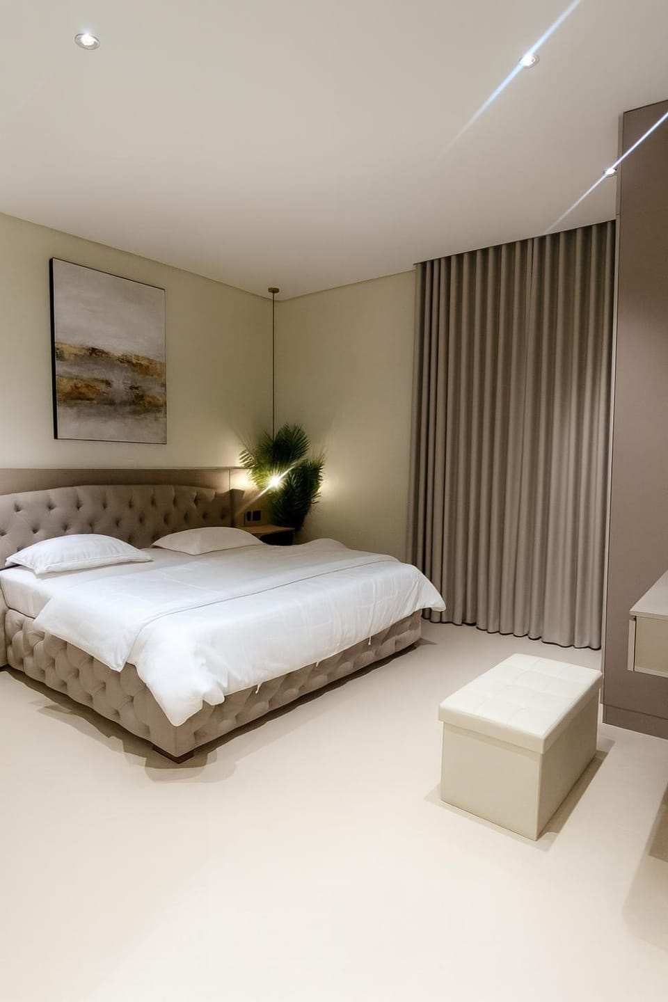 شقة فاخرة واسعة بصالة معيشة و غرفتي نوم ومطبخ Apartment in Riyadh