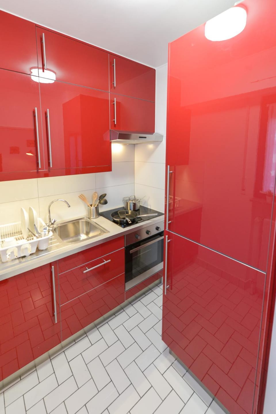 Kitchen or kitchenette, oven, stove