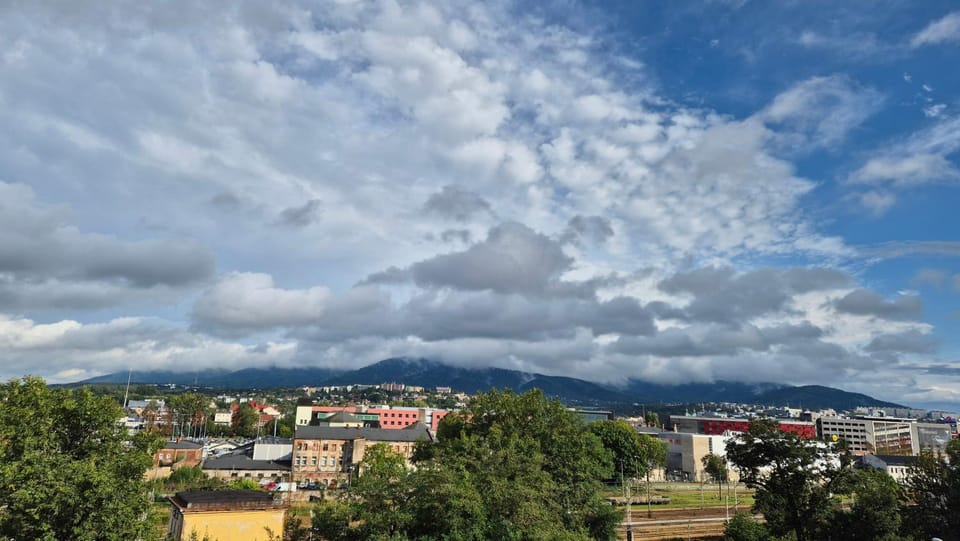 Day, Natural landscape, City view, Mountain view