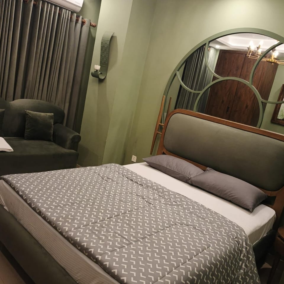 Fully Furnished 2 Near Bahria Head Office Apartment in Islamabad