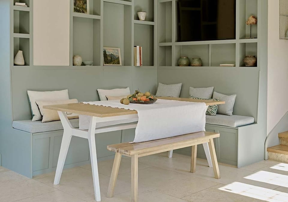 Seating area, Dining area, kitchen