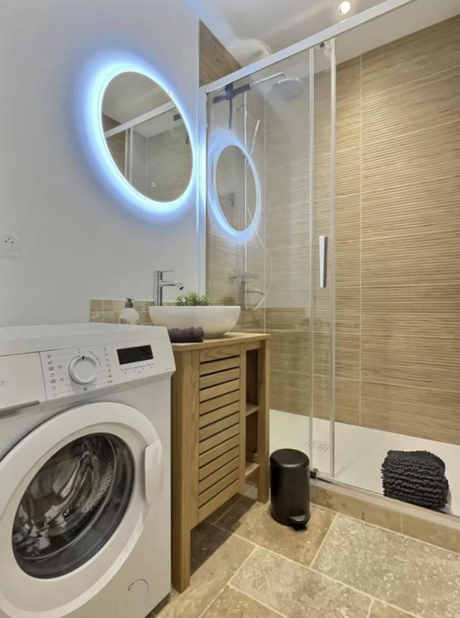 Shower, Bathroom