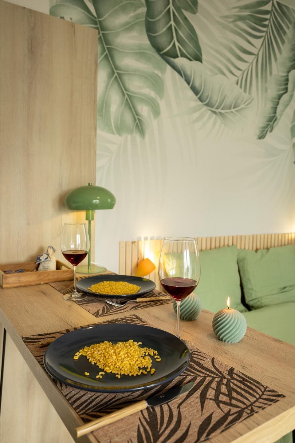 Jungle Studio - Déco tropicale et confort moderne Apartment in Pays de la Loire