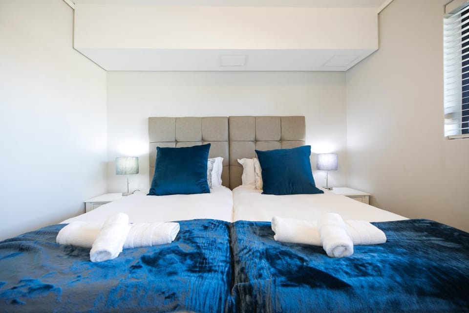 Family Suite-Two Bedroom Waters Edge Apartment in Cape Town