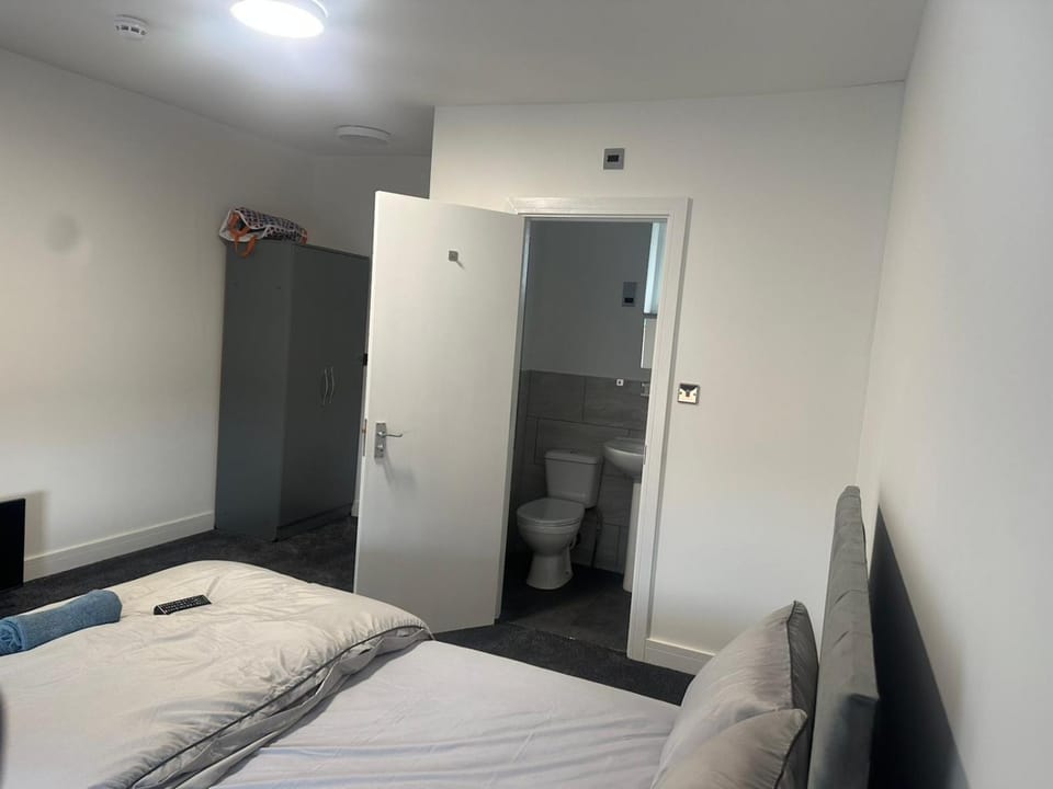 Luton Room only Vacation rental in Luton