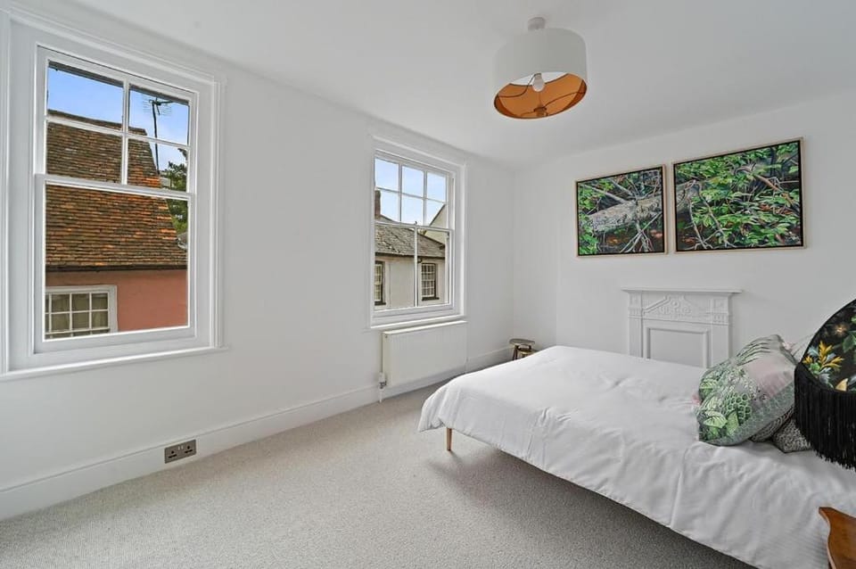 Beautiful Home at the Heart of Colchester Great for Commuters or Professionals Apartment in Colchester