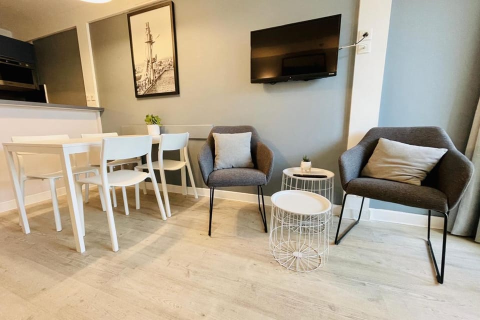 Appt 2 pièces 5 pers avec piscine tennis parking gratuit 156 Apartment in Hauts-de-France
