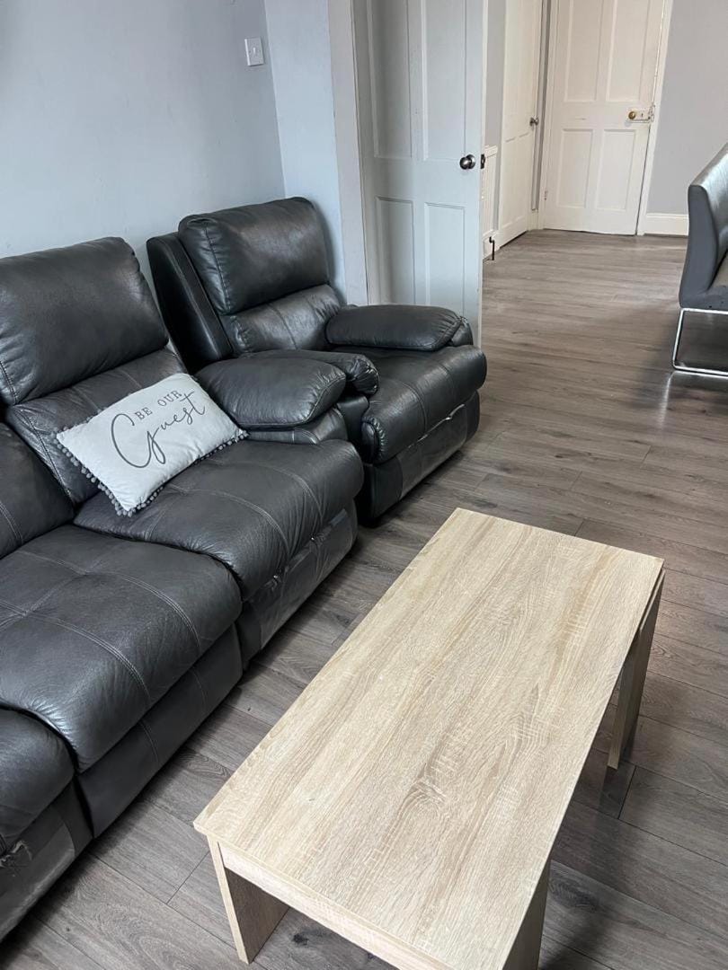 Kings Room Vacation rental in Slough
