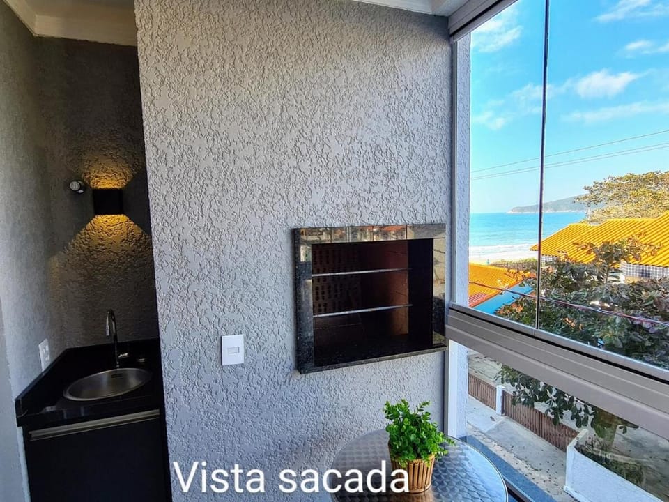 Praia dos Ingleses, apartamento em frente ao mar Apartment in Florianopolis