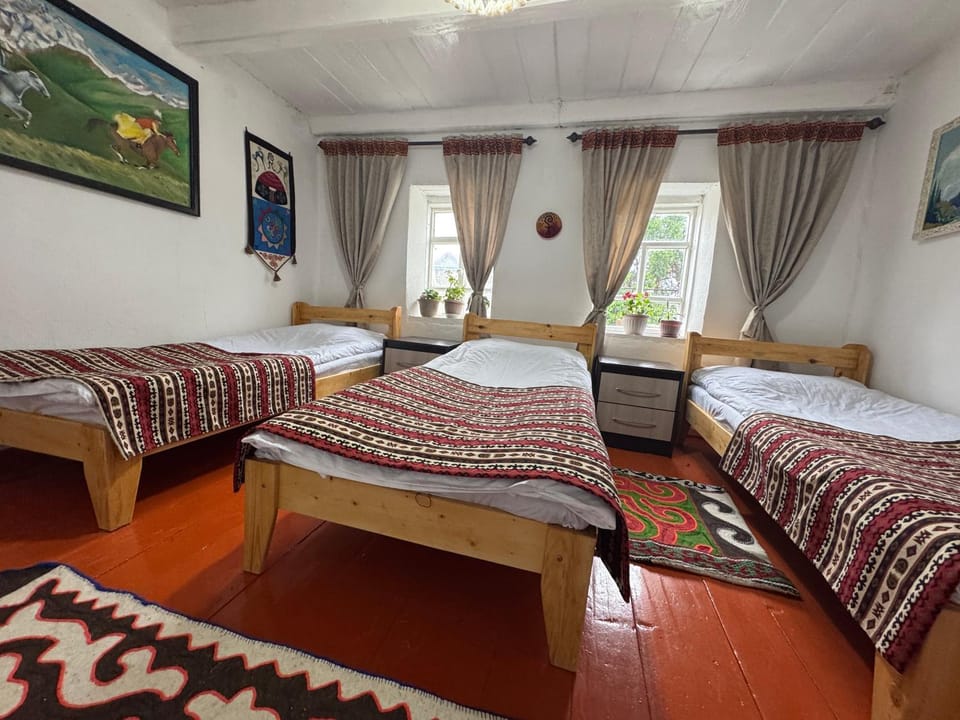 Bed, Photo of the whole room