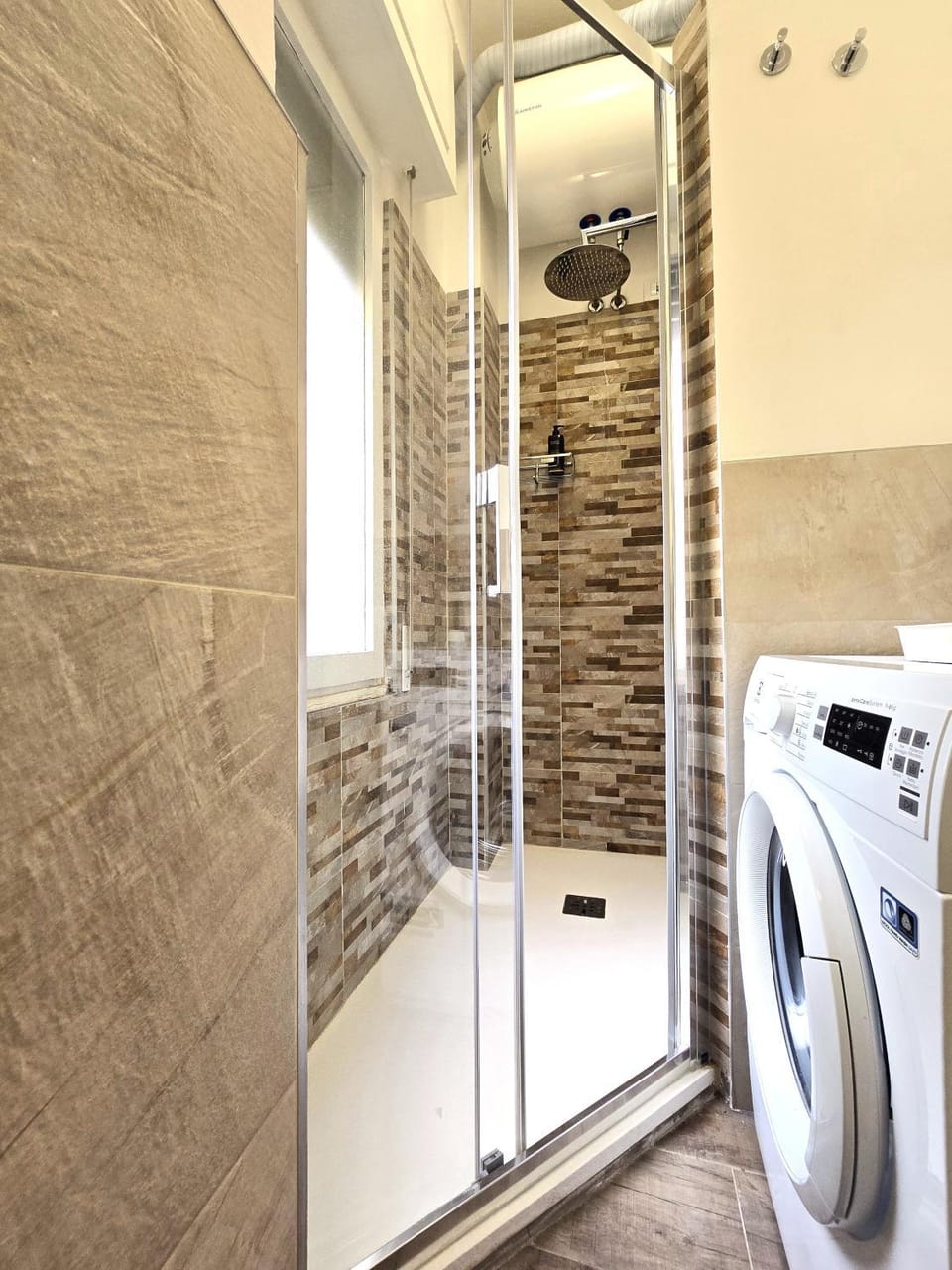 Shower, Bathroom, washing machine