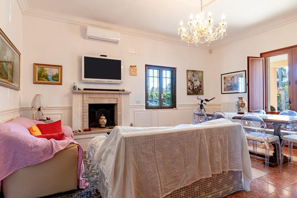 Property building, Living room